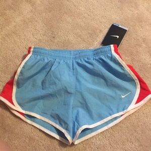 Girls size small Nike running shorts